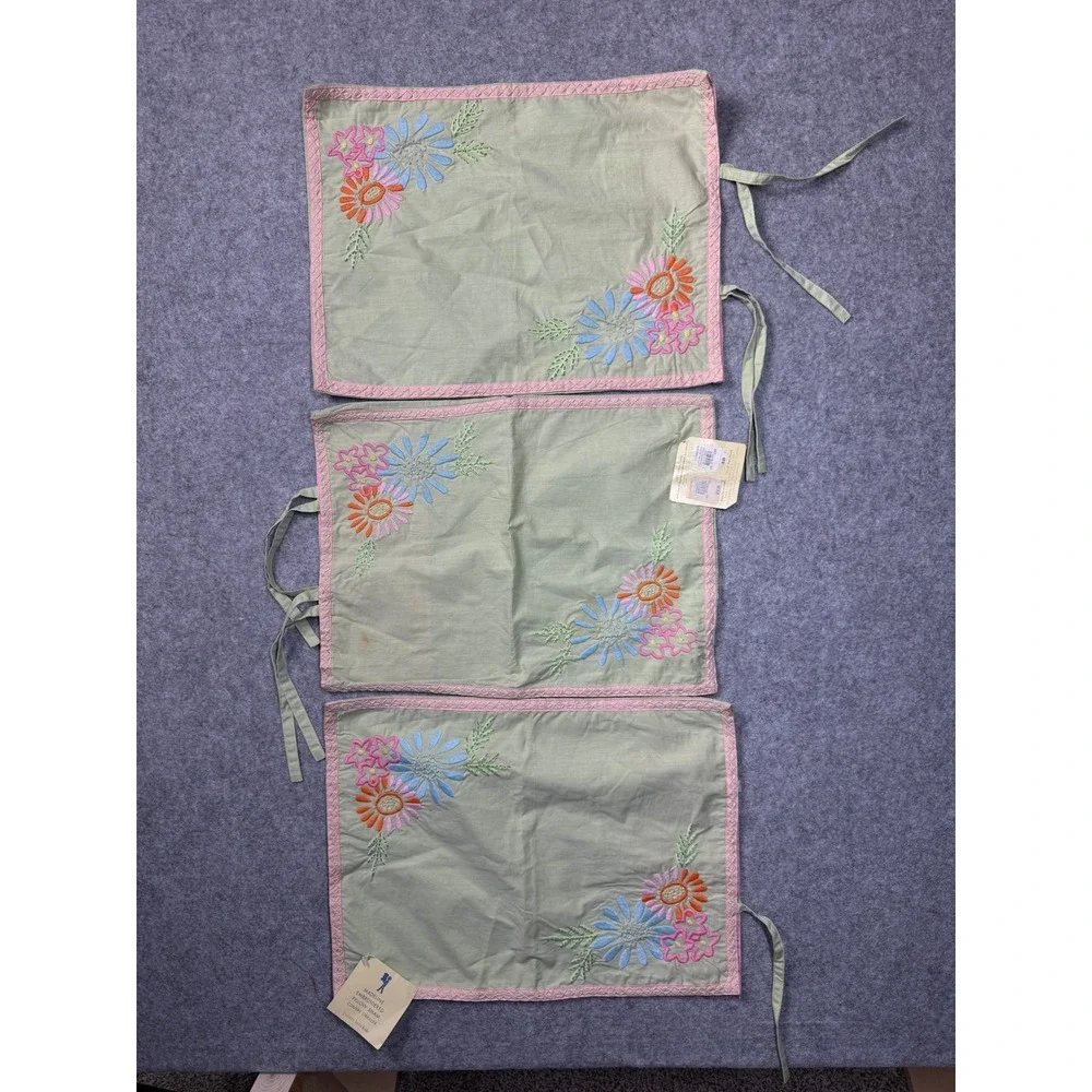 Pottery Barn Kids Madeline Embroidered Pillow Shams Set of3 Sage Green 16x12 NWT